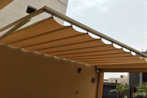 تظليل الروضة الرياض مزايا مظلات الرمال : لماذا تعد خيار مثالي في المناطق الحارة