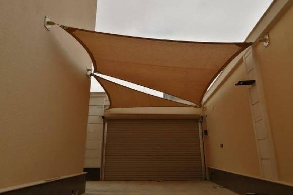 مظلات الرياض للسيارات بنظام شد إنشائي